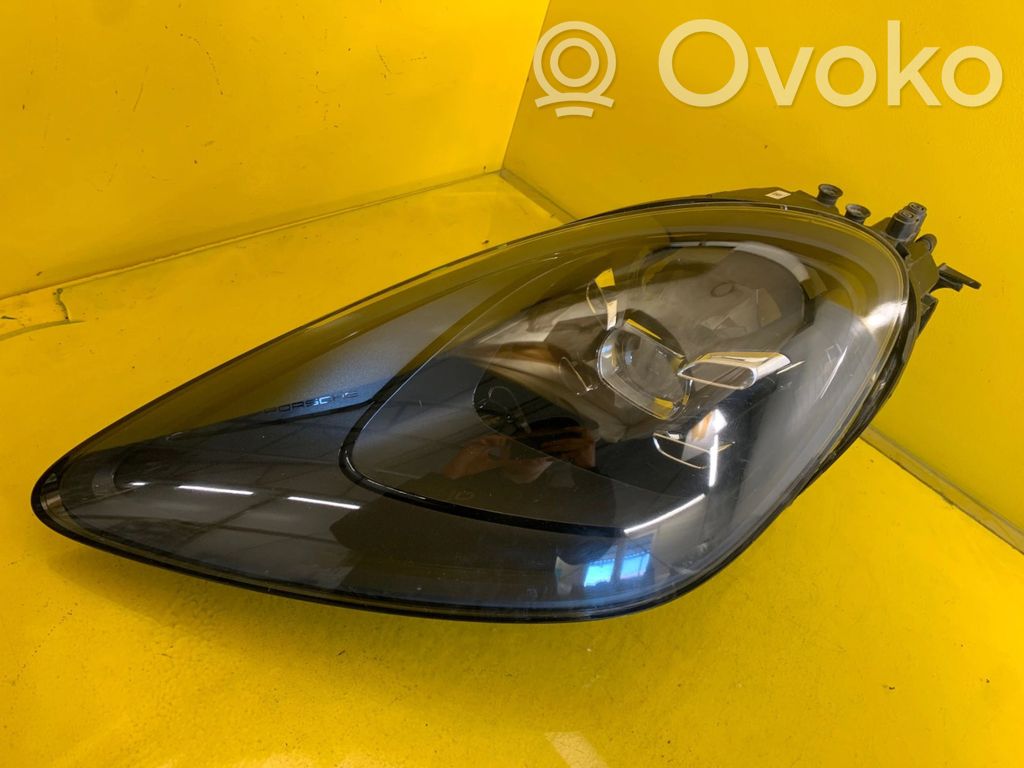 Porsche Cayenne (9Y0 9Y3) Etu-/Ajovalo 