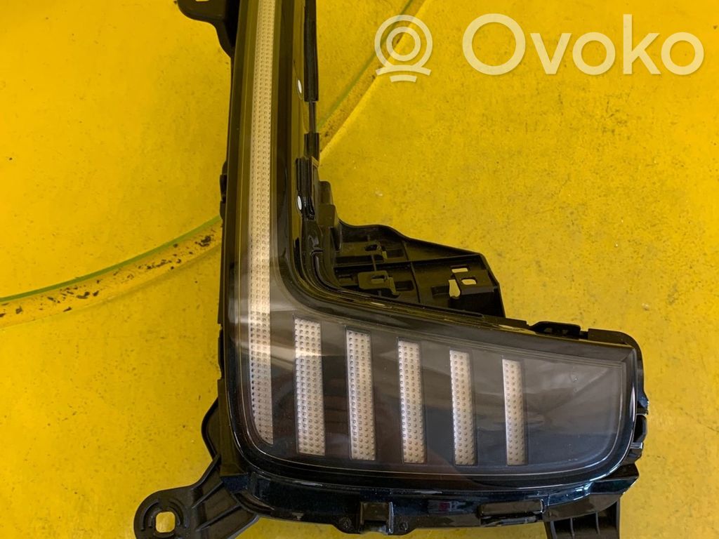 Audi Q7 4M Headlight/headlamp 