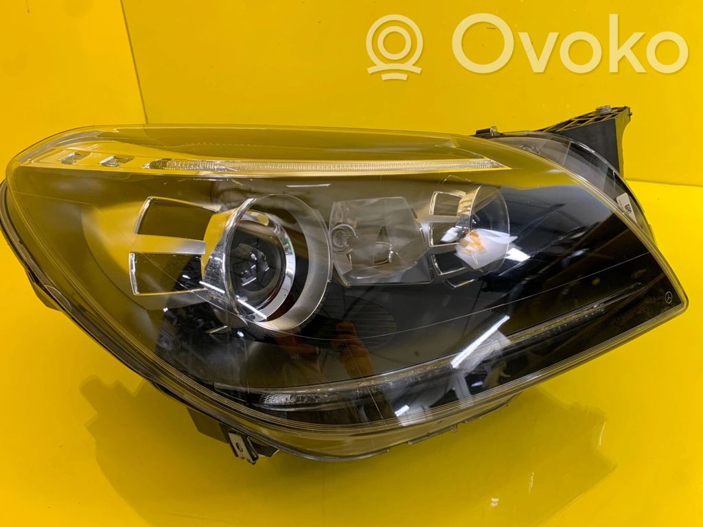Mercedes-Benz SLK R172 Lampa przednia 