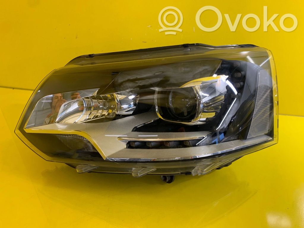 Volkswagen Multivan T5 Phare frontale 