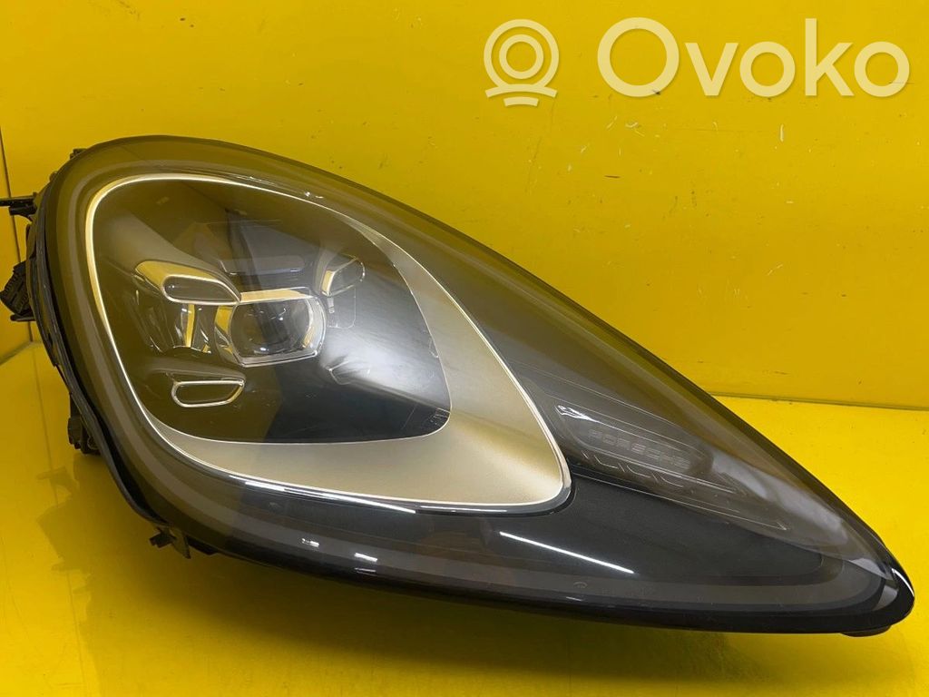 Porsche Cayenne (9Y0 9Y3) Lampa przednia 
