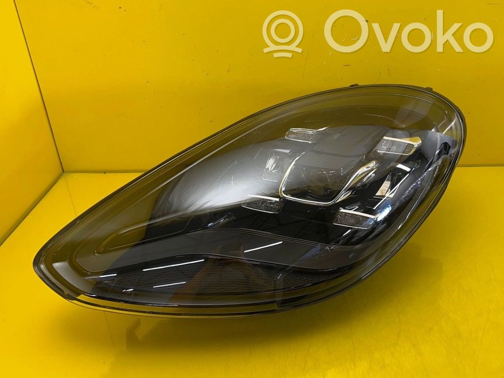 Porsche Panamera (971) Lampa przednia 