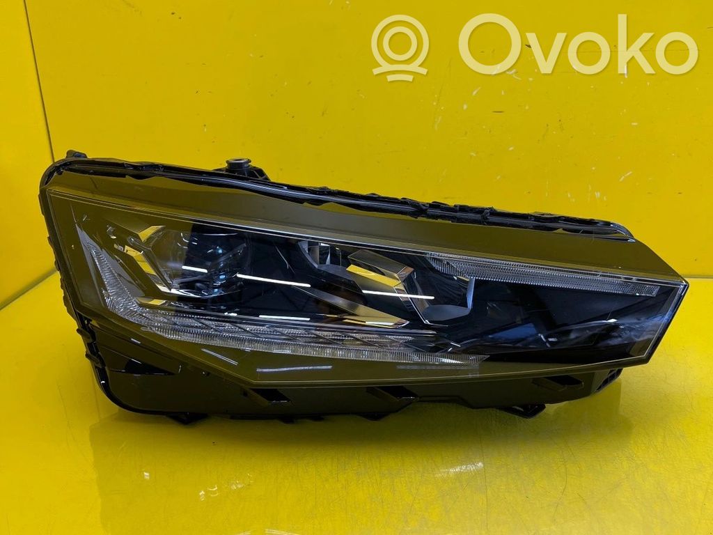 Skoda Scala Lampa przednia 
