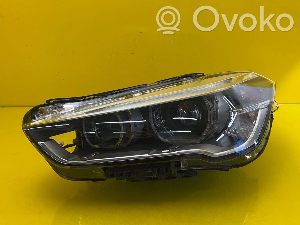 BMW X1 F48 F49 Lampa przednia 