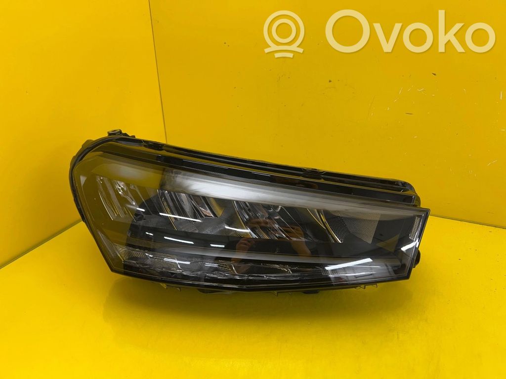 Skoda Fabia Mk4 (6VA) Headlight/headlamp 