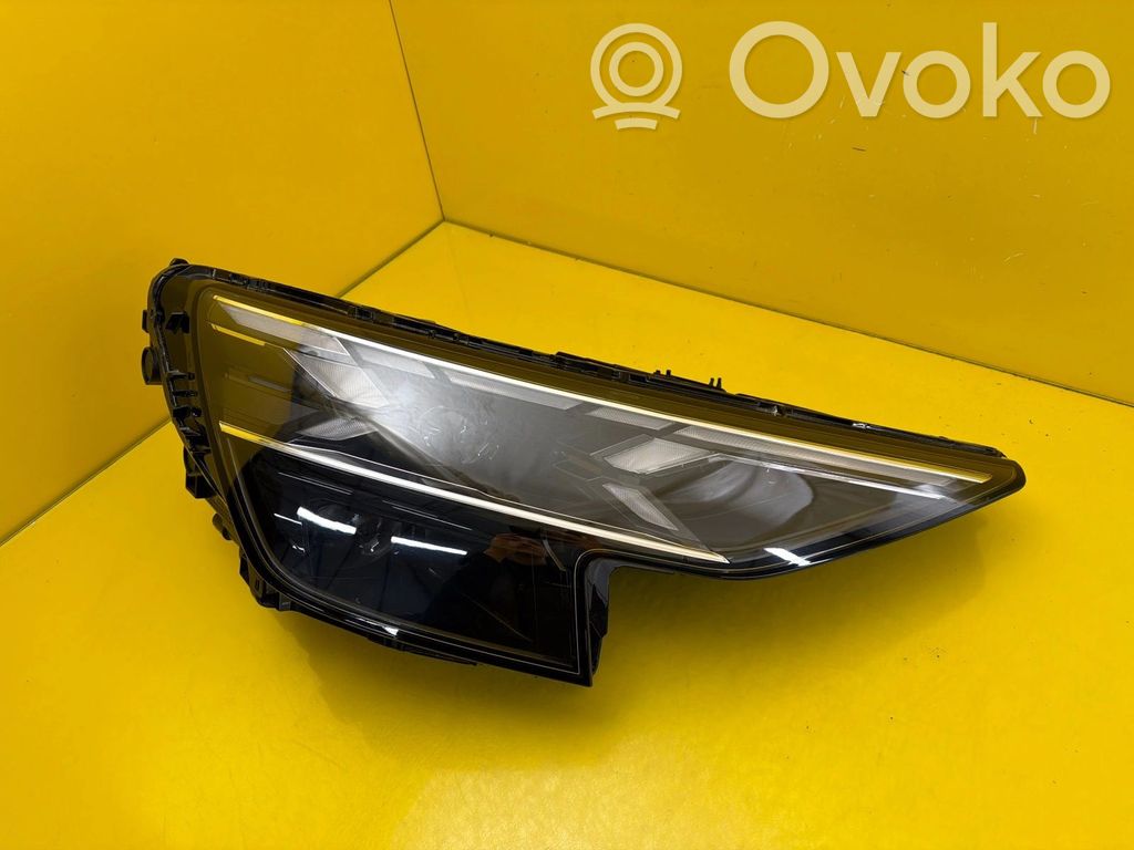 Audi Q8 Priekinis žibintas 