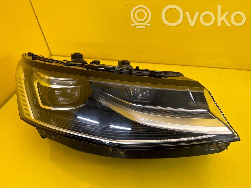 Volkswagen Multivan T7 Phare frontale 