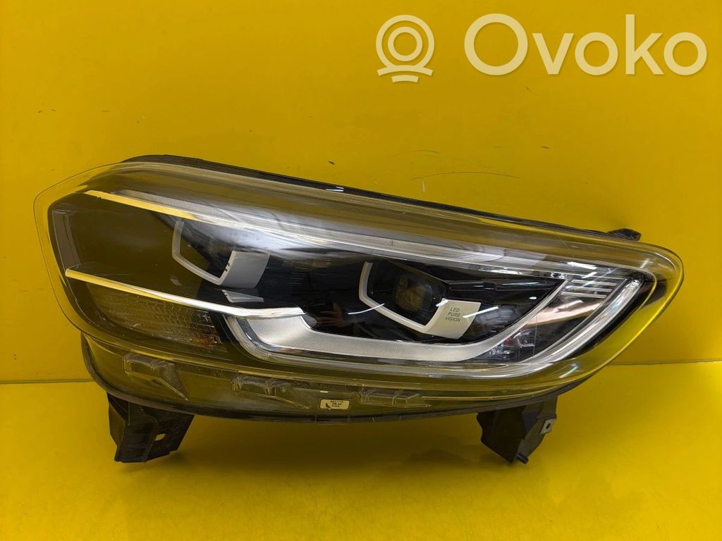 Renault Kadjar Lampa przednia 
