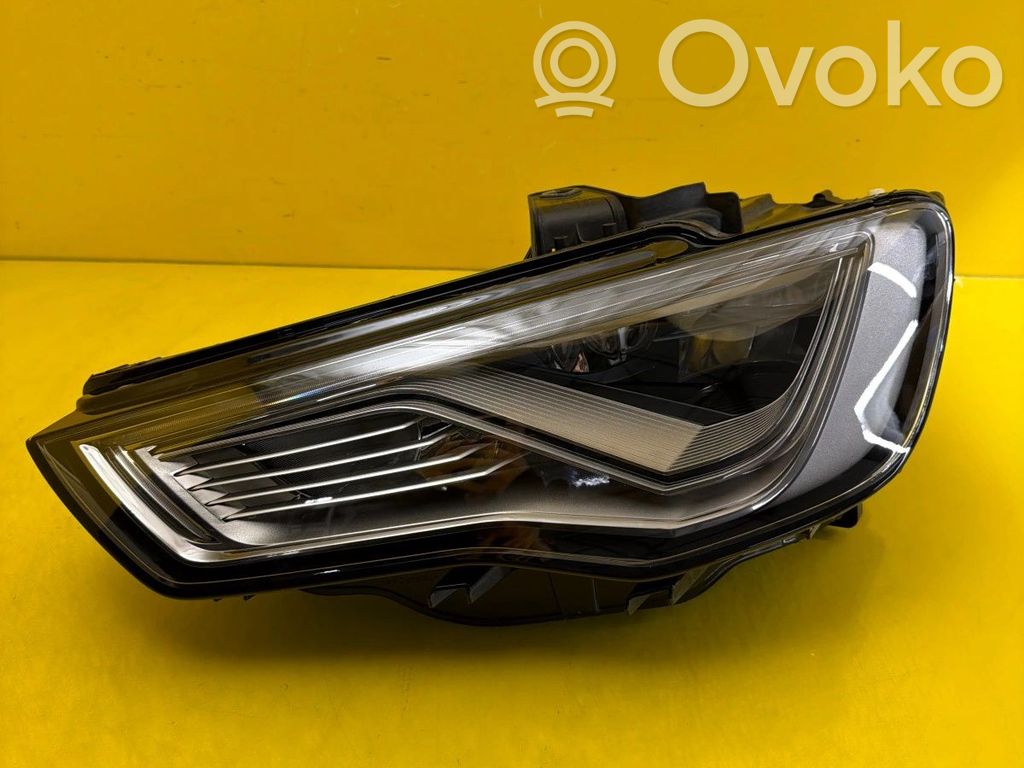 Audi A3 S3 8V Lampa przednia 