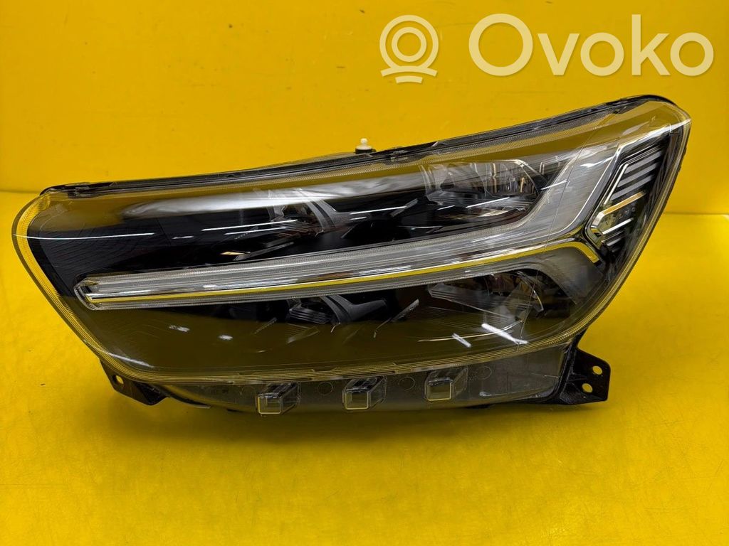 Volvo XC40 Scheinwerfer 