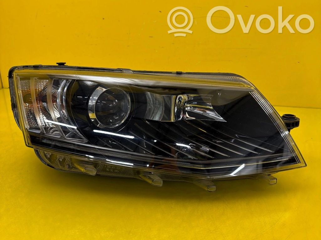 Skoda Octavia Mk3 (5E) Lampa przednia 