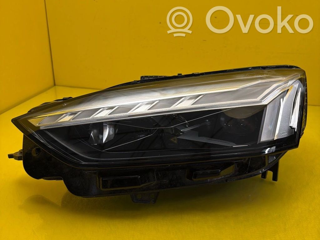 Audi A5 Headlight/headlamp 