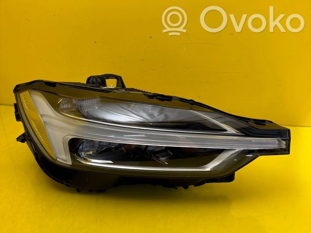 Volvo XC60 Headlight/headlamp 