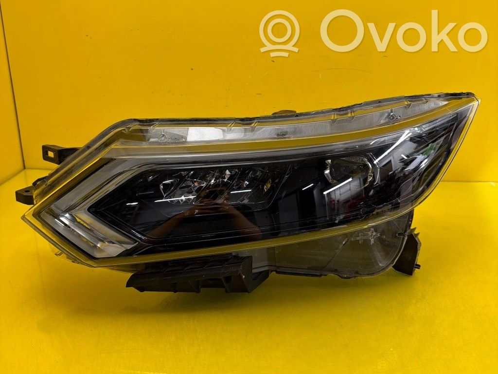 Nissan Qashqai Headlight/headlamp 