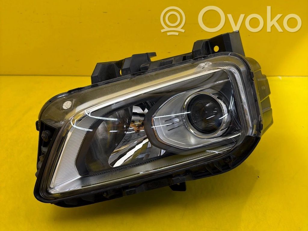 Hyundai Kona I Lampa przednia 