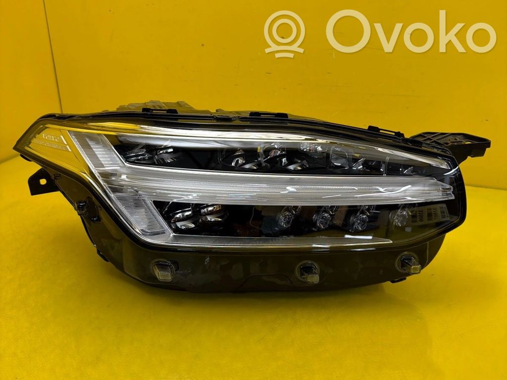 Volvo S90, V90 Scheinwerfer 