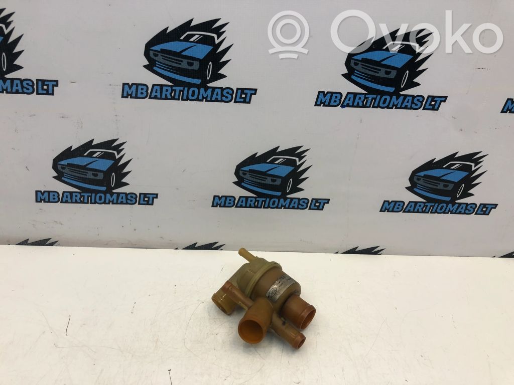 Land Rover Discovery 3 - LR3 Termostat / Obudowa termostatu 