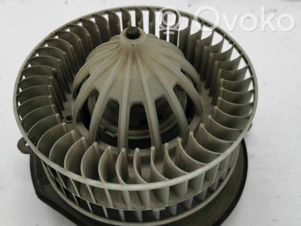 Mercedes-Benz E W211 Heater fan/blower 