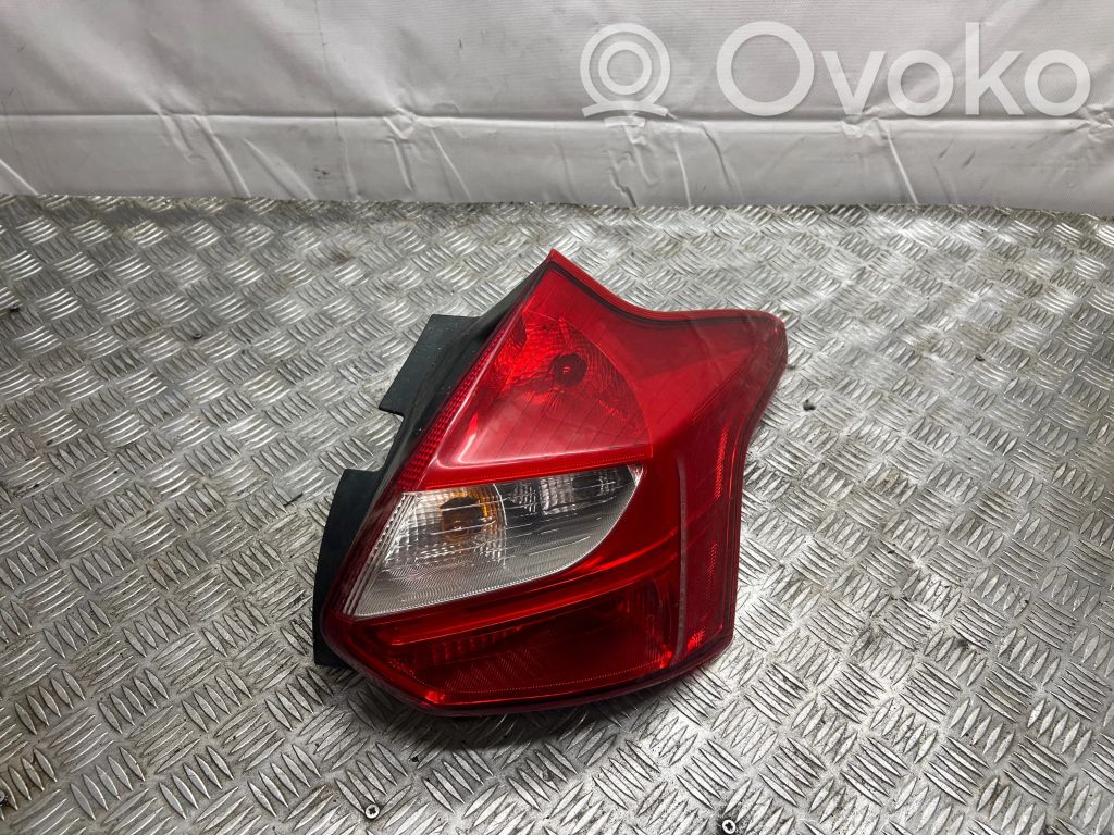 Rear/tail lights