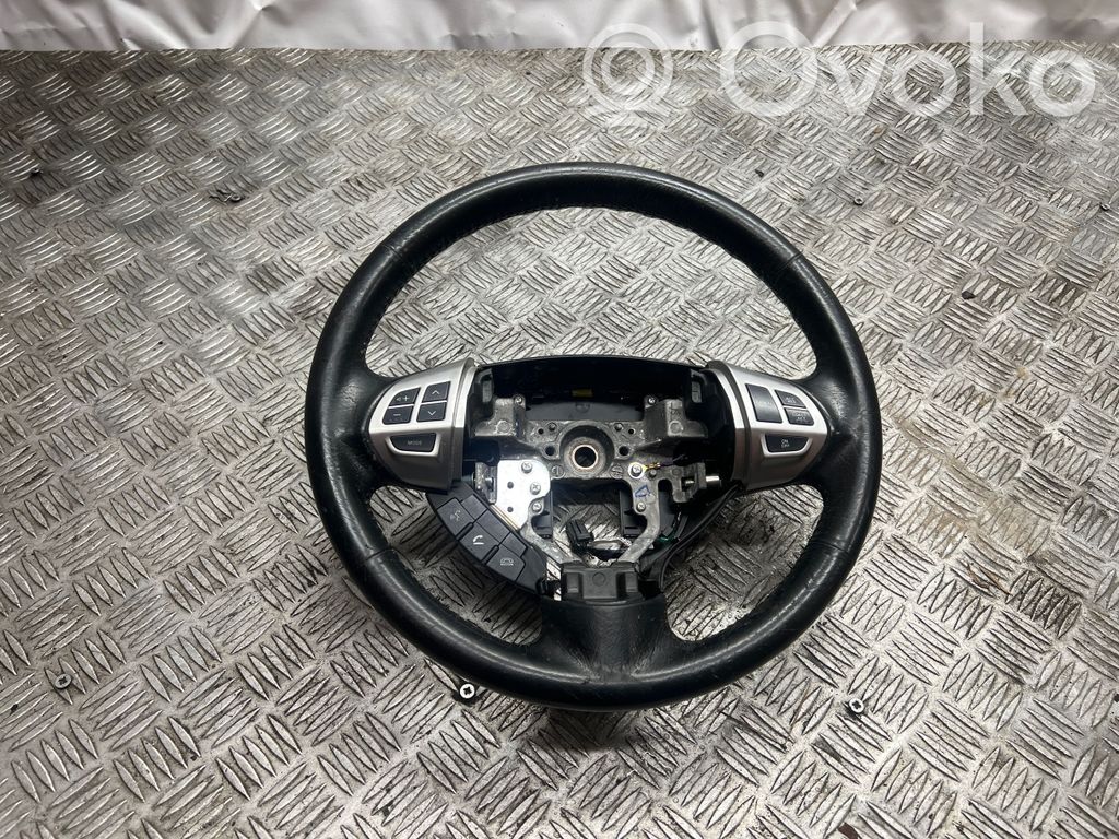 Ohjauspyörä   4400A460