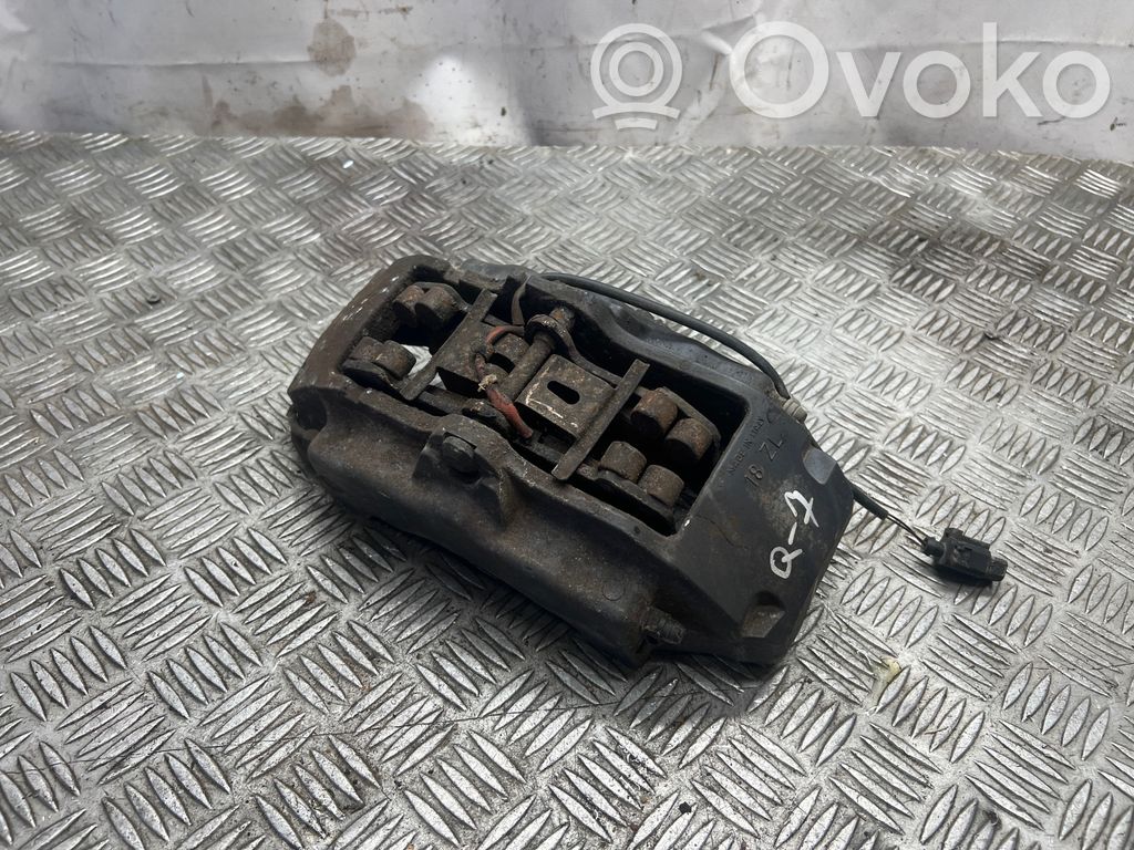 Audi Q7 4L Priekinis suportas 