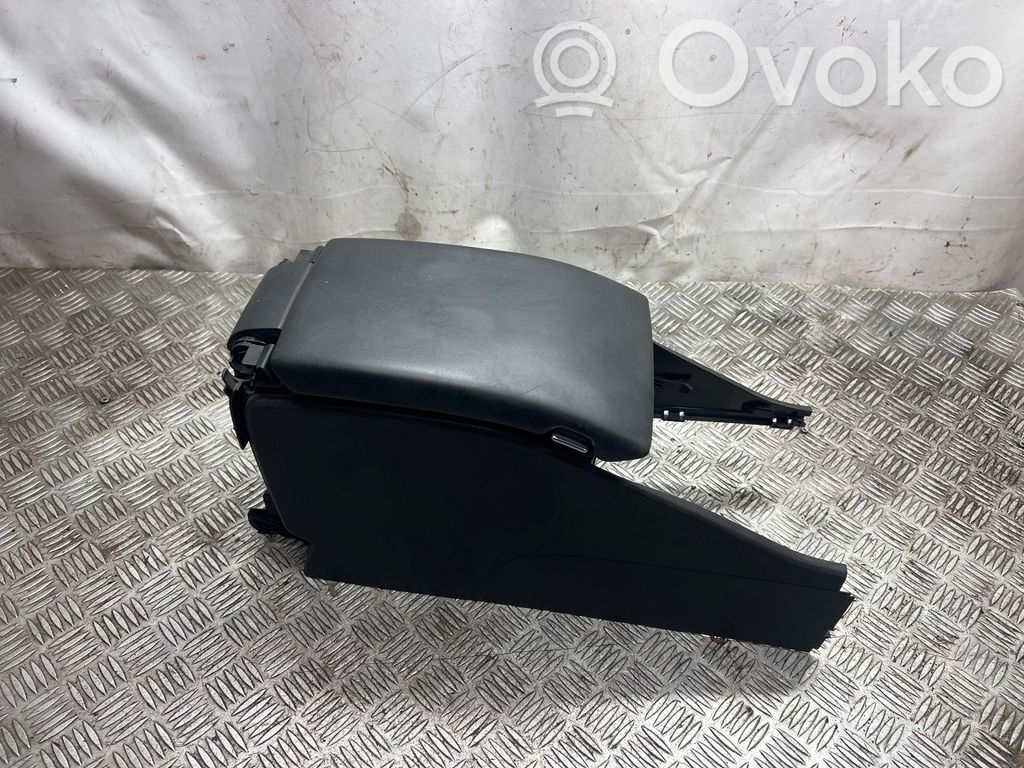 Volvo V70 Reposabrazos 