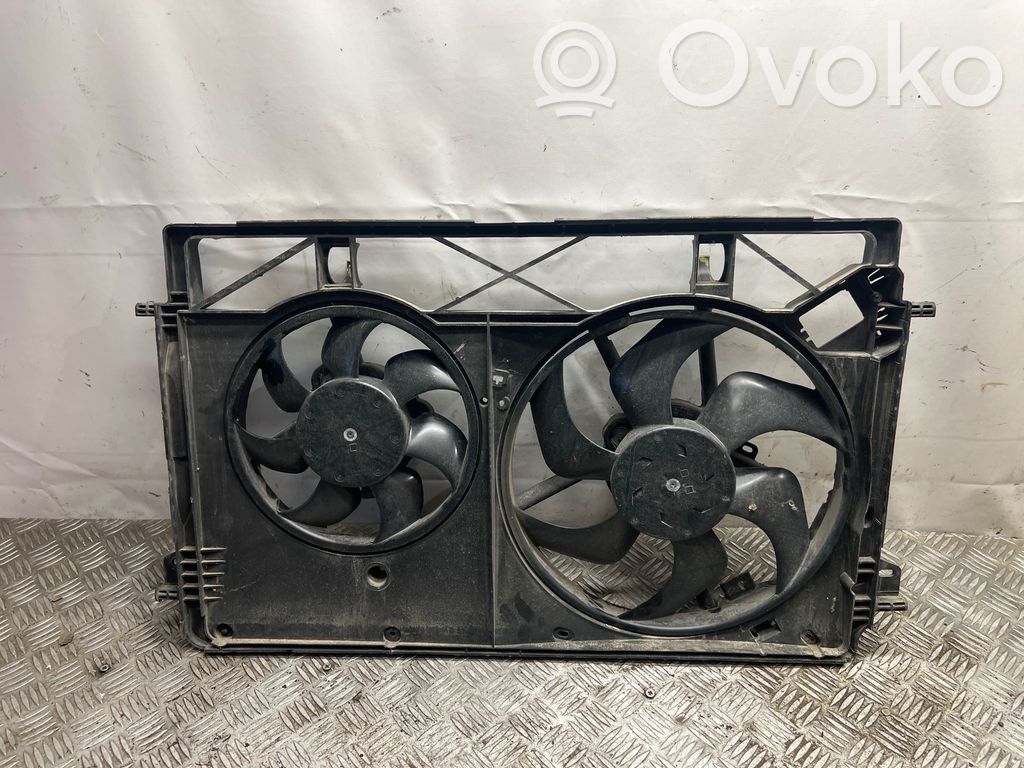 Opel Vivaro Elektrisks radiatoru ventilators 