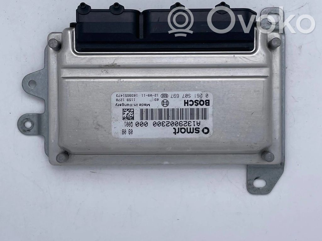Engine control unit/module   A1329002300,0261S07697