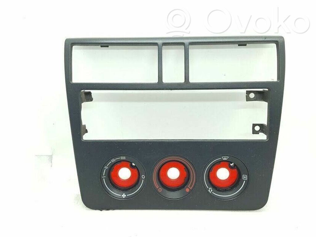 Console centrale   8D1819075A