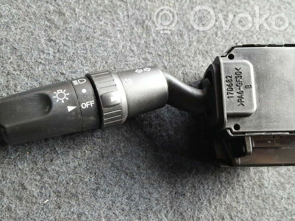 Suuntavilkun vipu   17D682