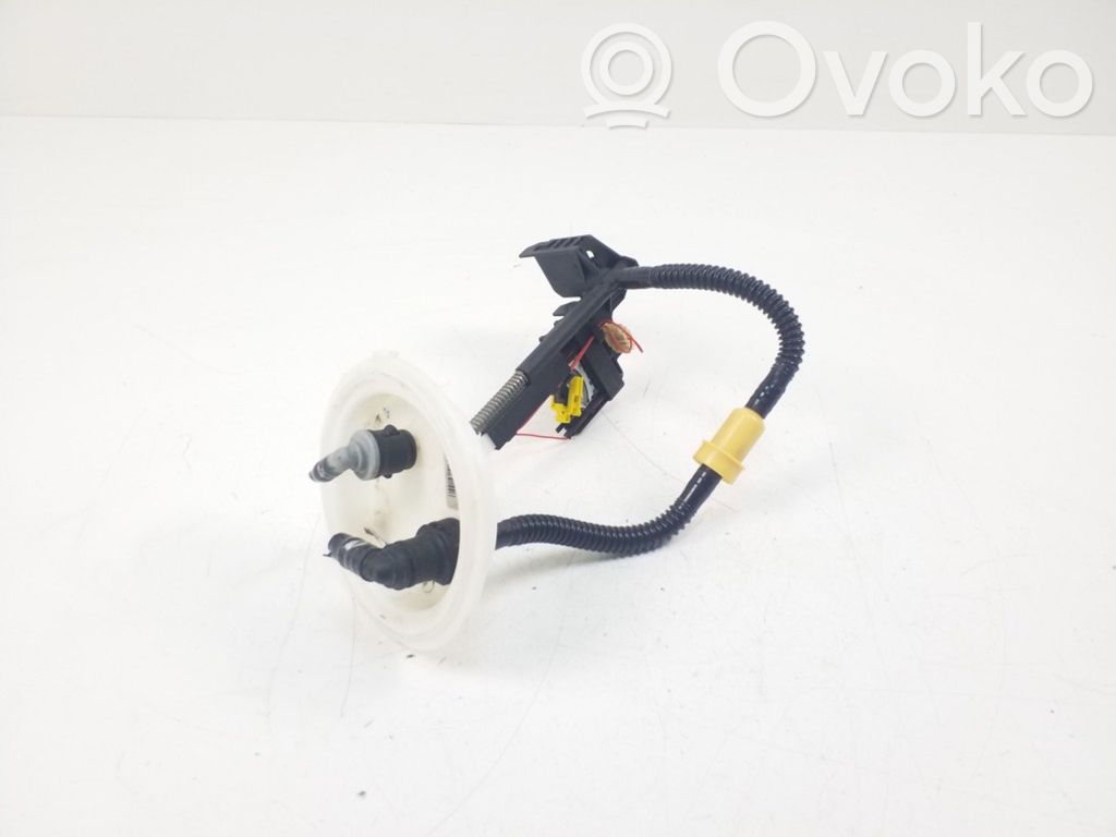 BMW 5 E60 E61 Fuel level sensor 