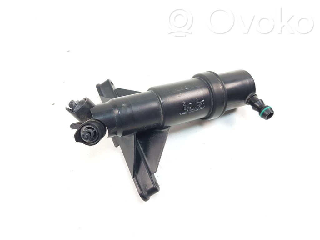 Headlight washer spray nozzle