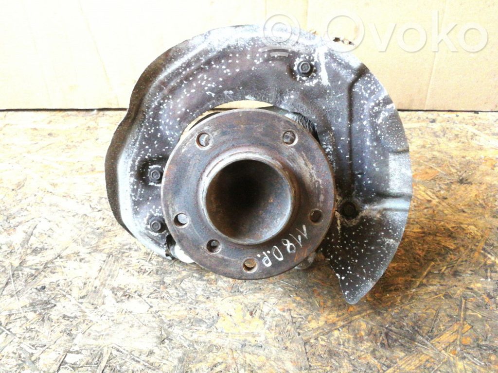 BMW 1 E81 E87 Front wheel hub 