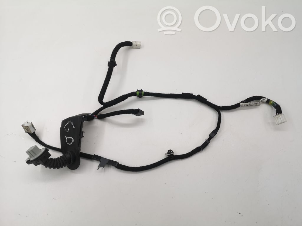 Cableado de puerta trasera   KD5167210A