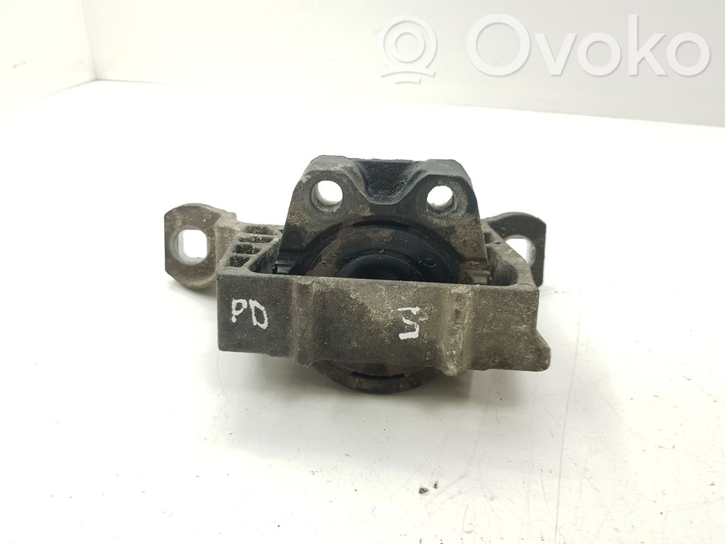 Engine mount bracket   3M516F012BH
