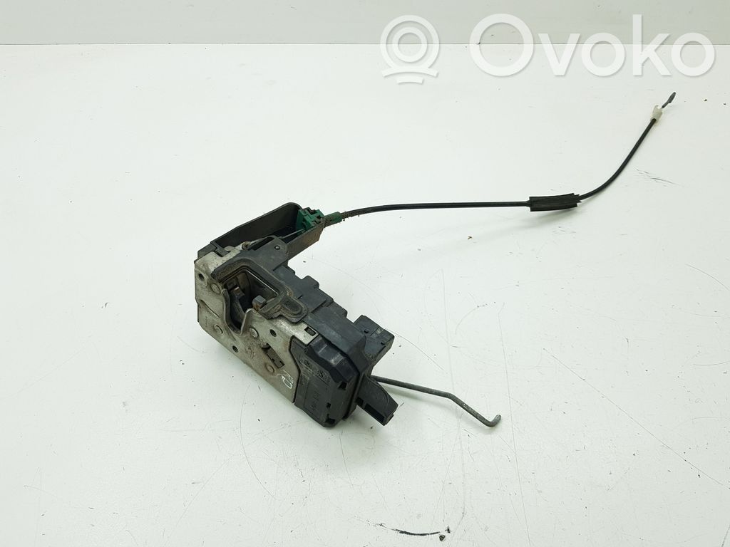 Opel Astra H Front door lock 