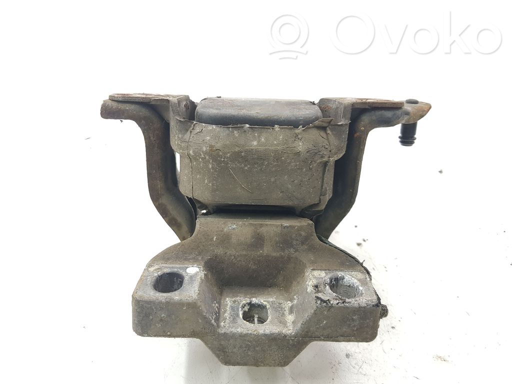 Chrysler Voyager Engine mount bracket 