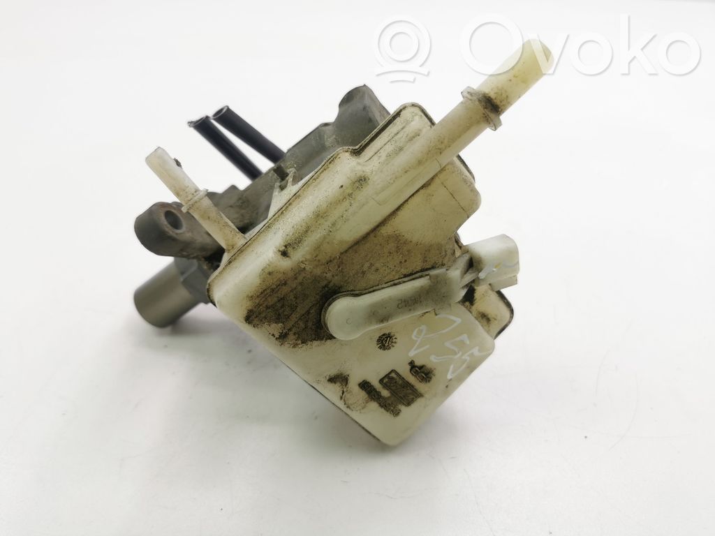 Ford C-MAX II Master brake cylinder 