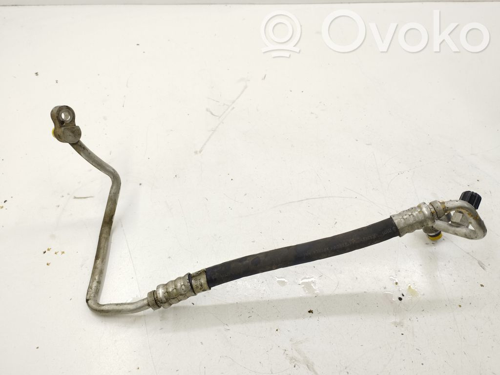 BMW X5 E53 Ilmastointilaitteen putki (A/C) 