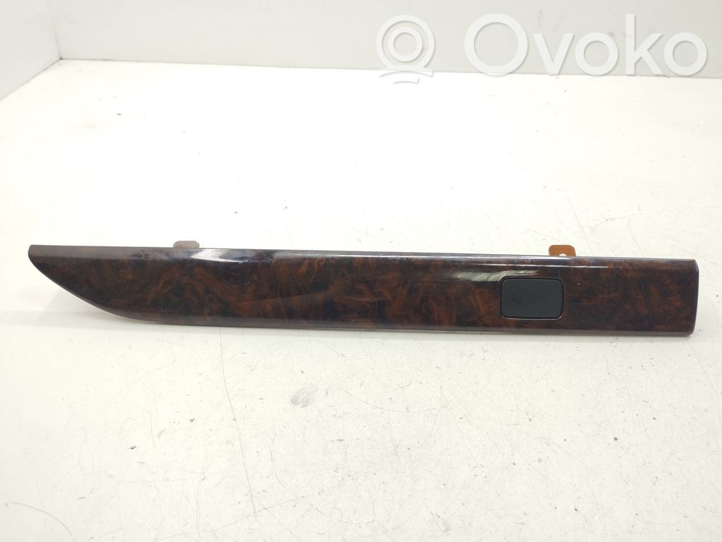 Panel trim   299100140