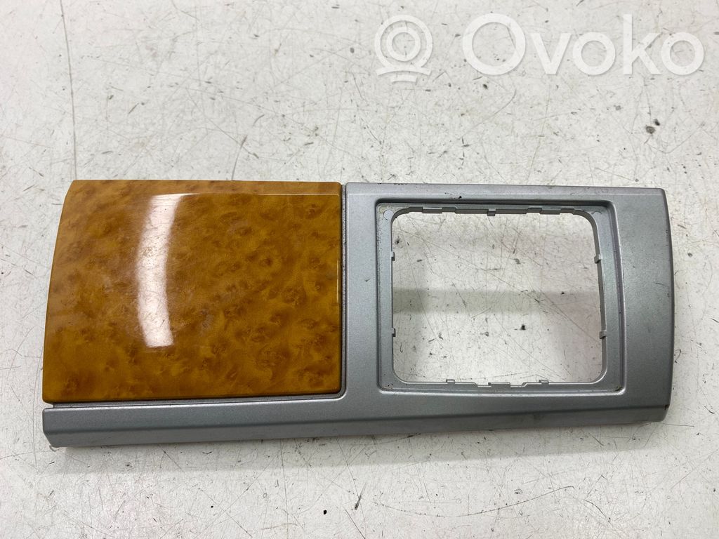 Panel trim   05028832AA,05028830AA
