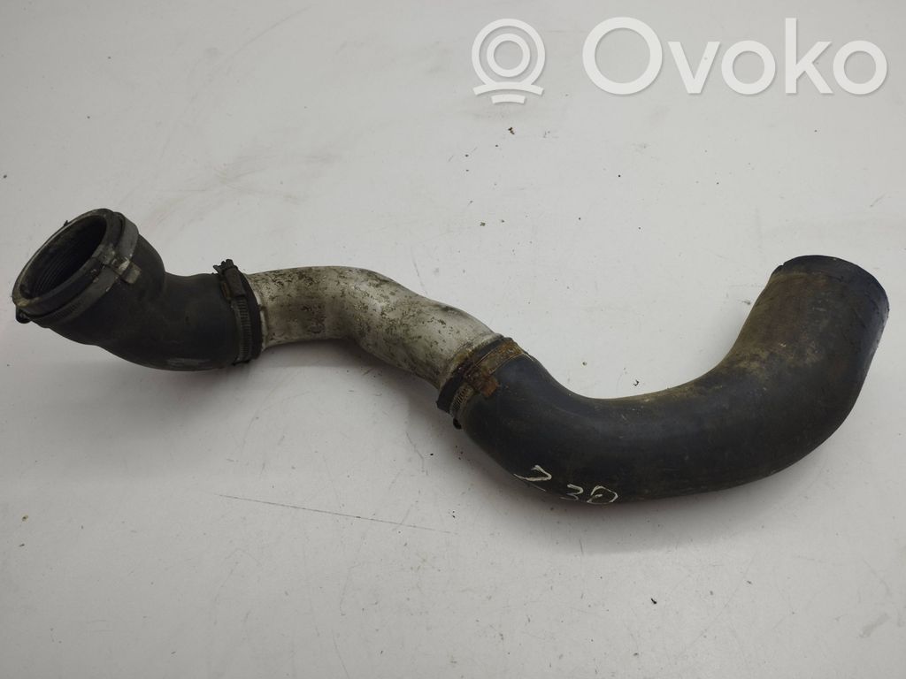 Volvo V40 Välijäähdyttimen letku 