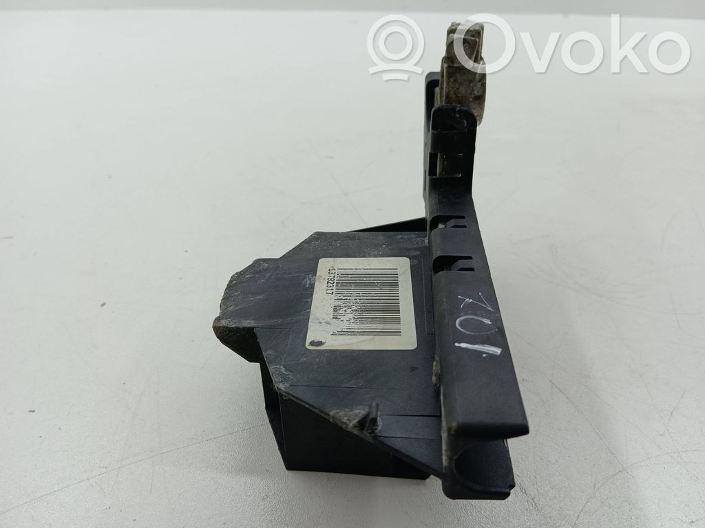 Audi A7 S7 4G Sicherung des Batterierelais 