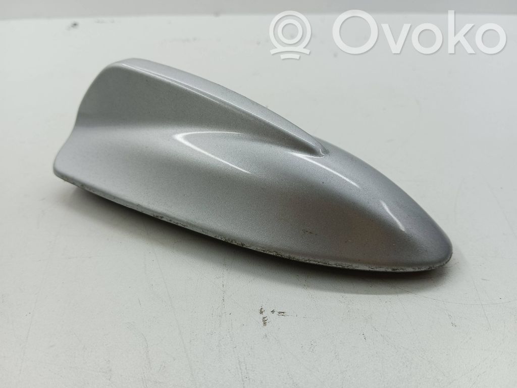Volvo V50 Kattoantennin (GPS) suoja 