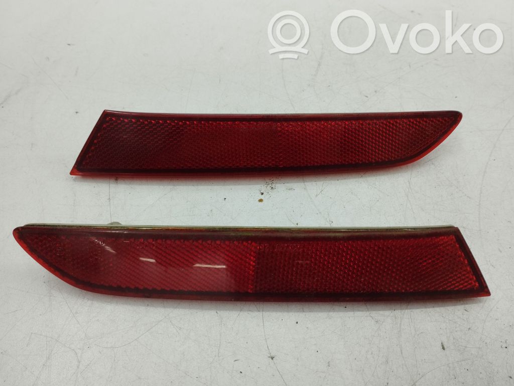 Mazda CX-7 Reflector de faros/luces traseros 