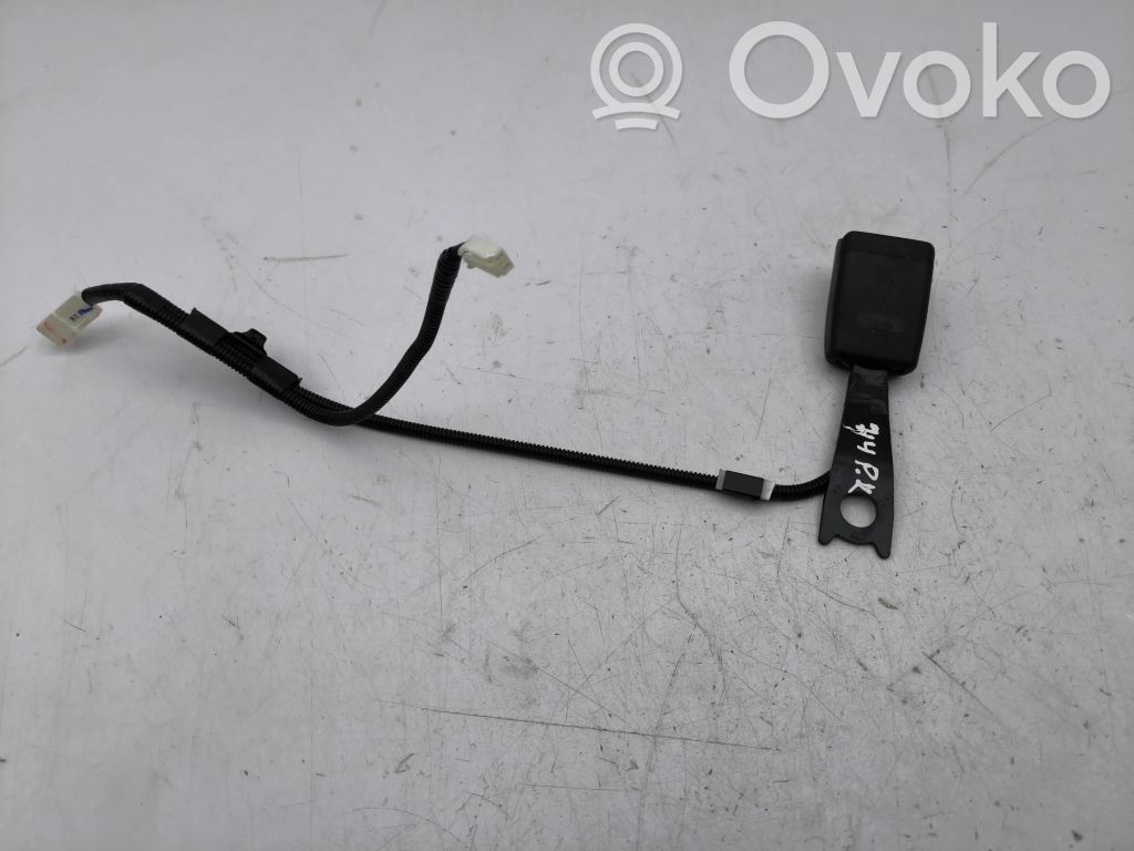 Toyota C-HR I Front seatbelt buckle 