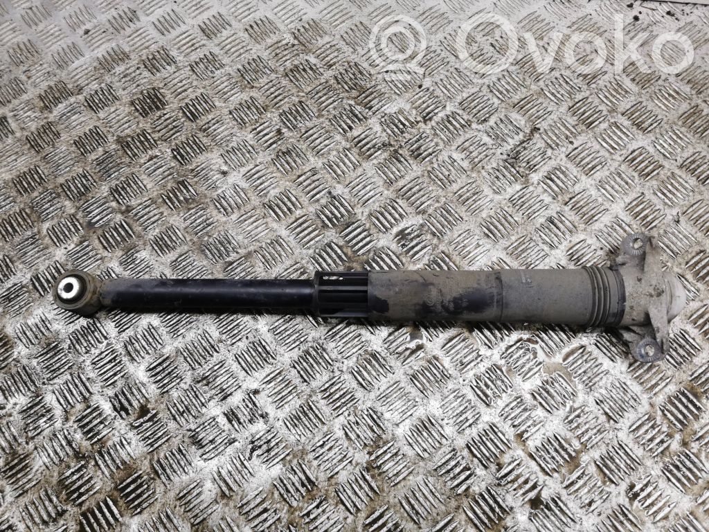 Audi A1 Takaiskunvaimennin 