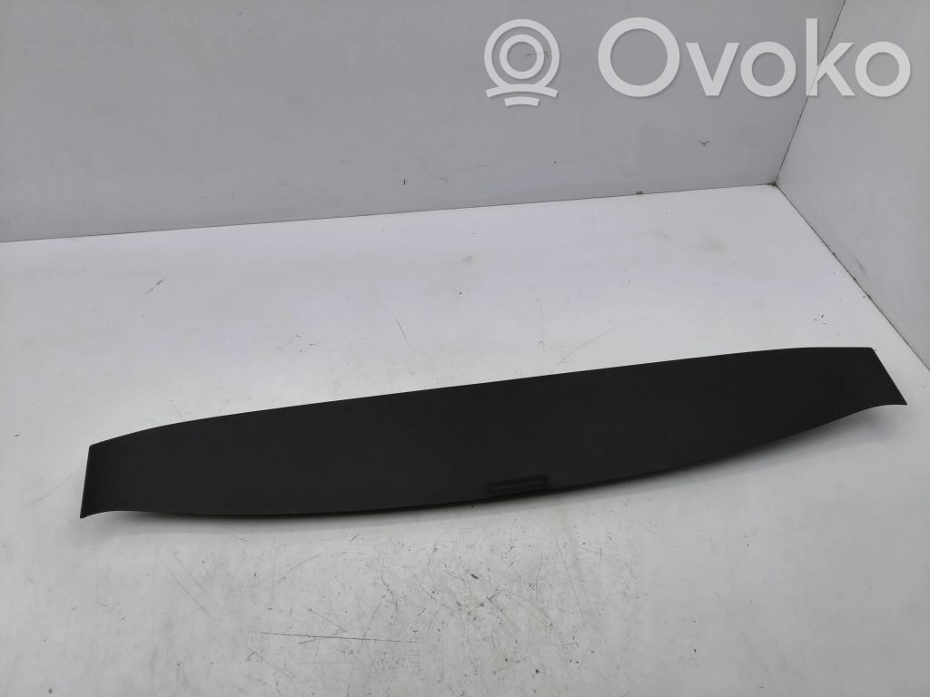 Obere Heckklappen-/Kofferraumabdeckung   909047151R