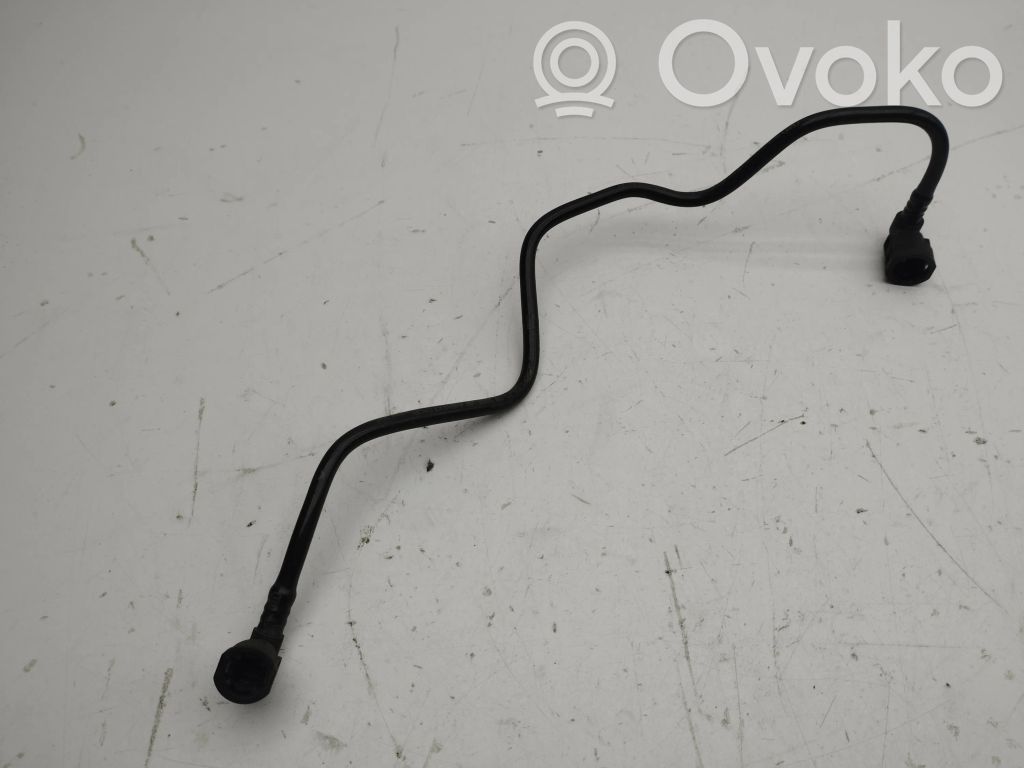 Audi A6 S6 C7 4G Tuyau d'alimentation conduite de carburant