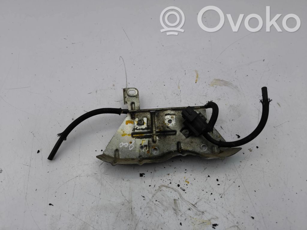 Lexus IS 220D-250-350 Supapă vacuum 